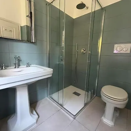Unique Vintage - Privacy In A Park & Pool